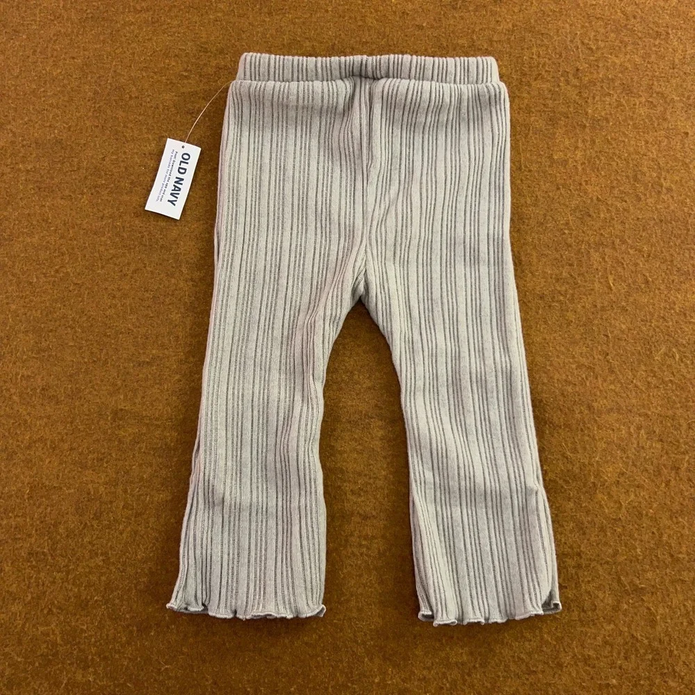 Old Navy Baby Girl 12-18M Red Gray Star Ribbed Lettuce Edge Pant Set NWT